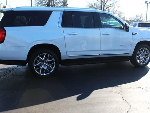 Used 2024 GMC Yukon XL Denali image 22