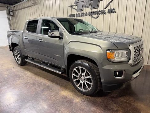 Used 2017 GMC Canyon Denali image 6