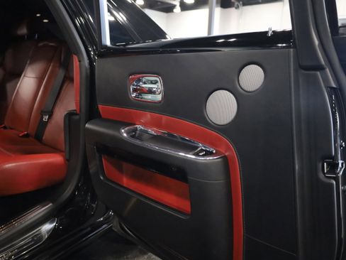 Used 2017 Rolls-Royce Ghost image 38