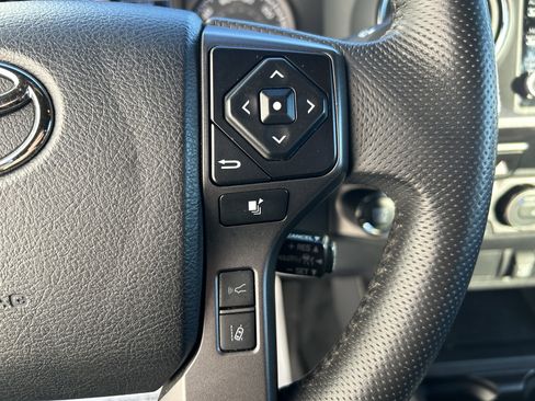 Certified 2023 Toyota Tacoma TRD Off-Road image 22