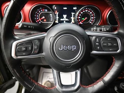 Used 2022 Jeep Wrangler Unlimited Rubicon w/ Xtreme Recon 35" Tire Package AWD/4WD image 18