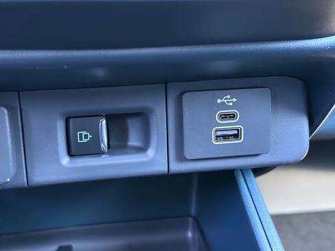 New 2026 Ford Maverick Tremor AWD/4WD image 18