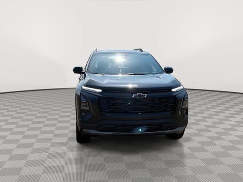 New 2026 Chevrolet Equinox LT w/ Convenience Package II AWD/4WD image 4