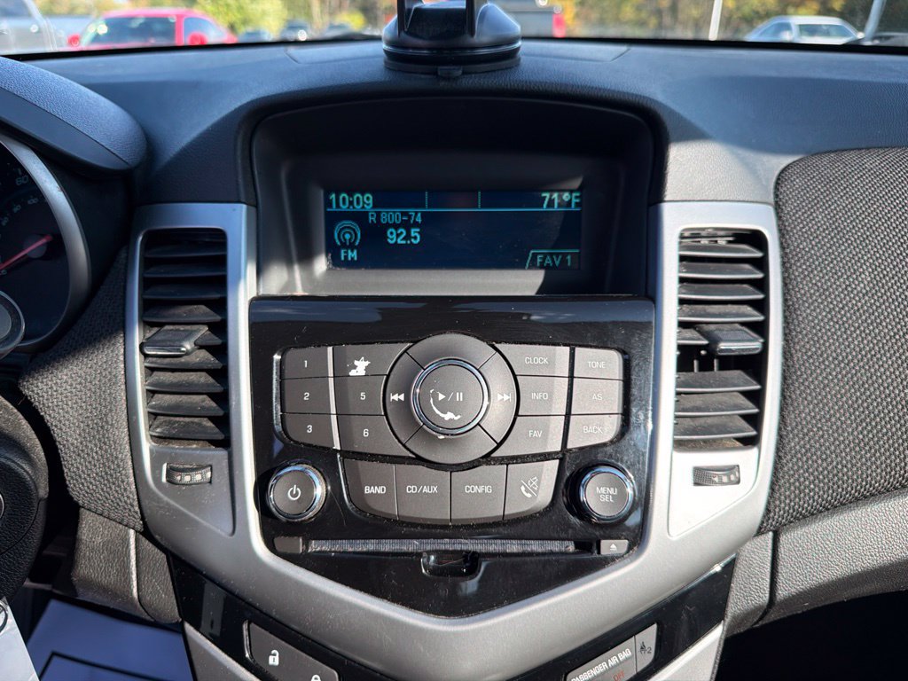 Used 2014 Chevrolet Cruze LT FWD image 15