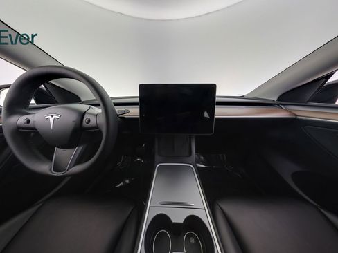 Used 2024 Tesla Model Y Long Range AWD/4WD image 26
