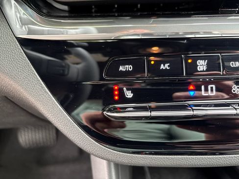 New 2026 Buick Envista Avenir FWD image 22