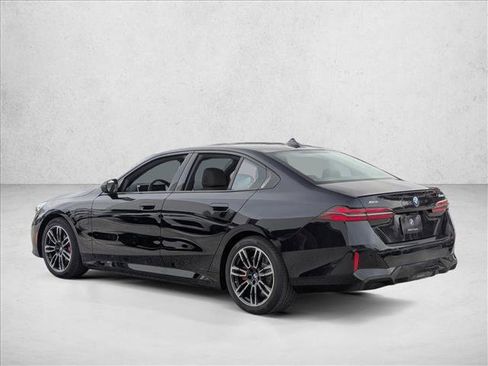 New 2026 BMW 550e xDrive 550e xDrive w/ Premium Package image 9