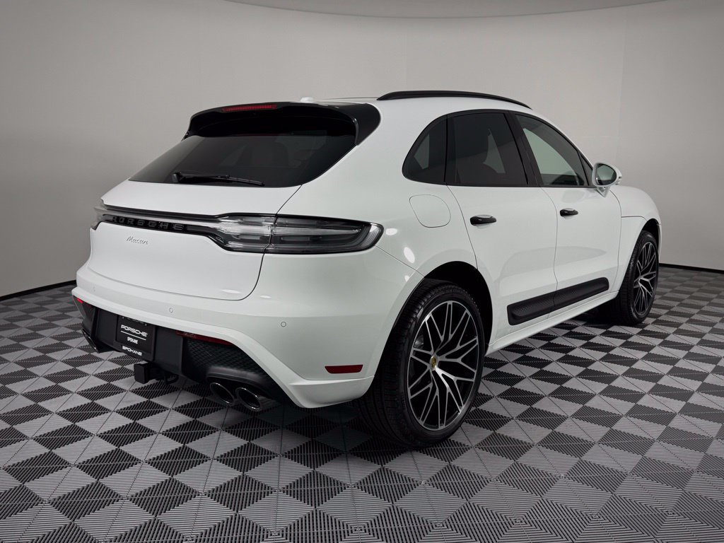 Certified 2026 Porsche Macan AWD/4WD image 9