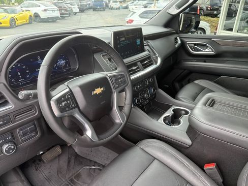 Used 2023 Chevrolet Tahoe LT w/ LT Signature Package AWD/4WD image 32