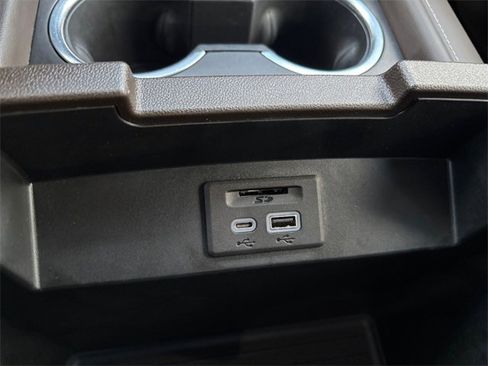 Used 2021 Chevrolet Tahoe LS image 25