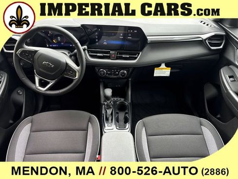 New 2026 Chevrolet TrailBlazer LT w/ Convenience Package AWD/4WD image 15