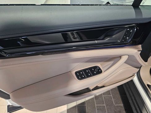 New 2025 Porsche Panamera 4 image 19