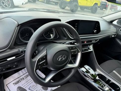 Used 2023 Hyundai Sonata SE FWD image 15
