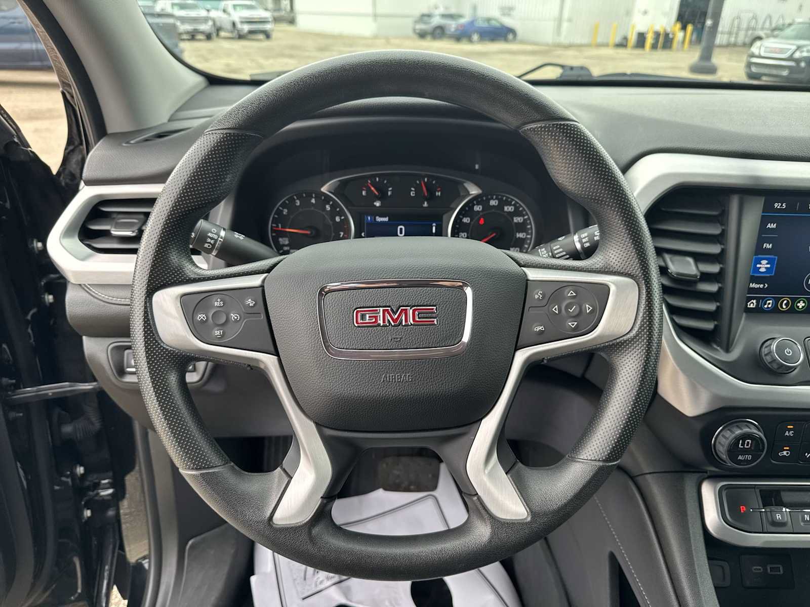 Certified 2023 GMC Acadia SLE w/ Driver Convenience Package AWD/4WD image 17