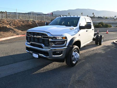 New 2026 RAM 5500 Tradesman w/ Chrome Appearance Group image 2