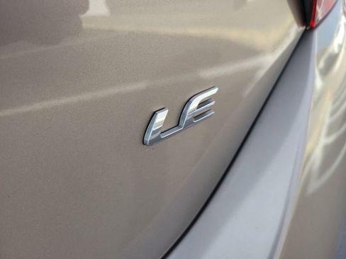 Used 2016 Toyota Corolla LE image 7