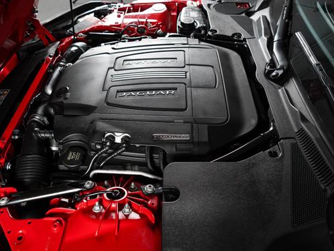 Used 2014 Jaguar F-TYPE S RWD image 39