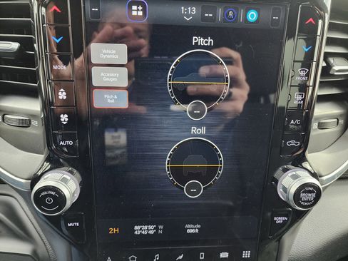 Used 2024 RAM 2500 Big Horn w/ Night Edition image 60