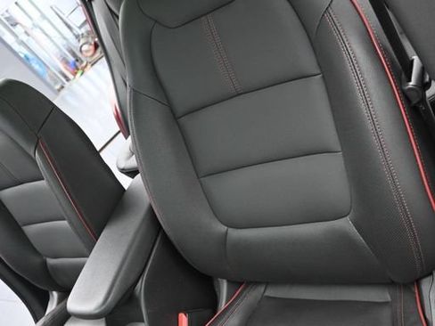 Used 2025 Chevrolet TrailBlazer RS w/ Convenience Package AWD/4WD image 9