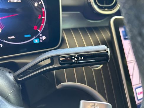 Used 2024 Mercedes-Benz C 300 Sedan image 8