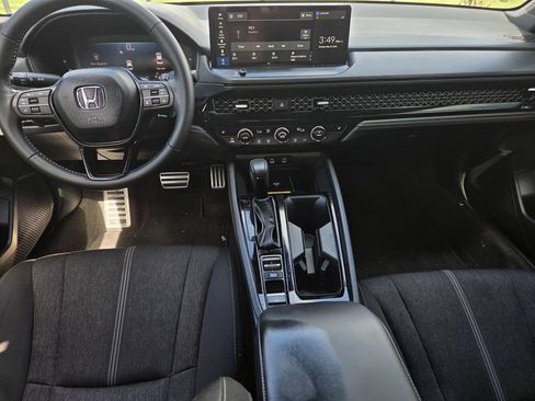 Used 2025 Honda Accord Sport image 8