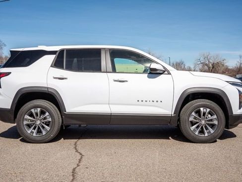 New 2026 Chevrolet Equinox LT FWD image 4