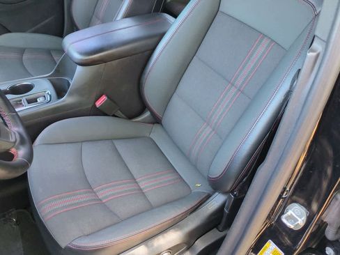 Used 2023 Chevrolet Equinox RS FWD image 16
