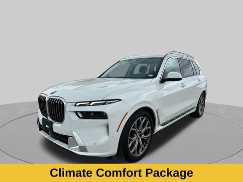 Used 2025 BMW X7 xDrive40i AWD/4WD image 11