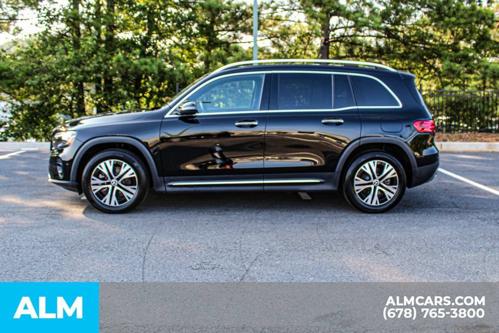Used 2024 Mercedes-Benz GLB 250 4MATIC image 6
