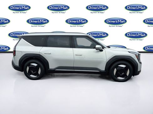 Used 2024 Kia EV9 Wind AWD/4WD image 8