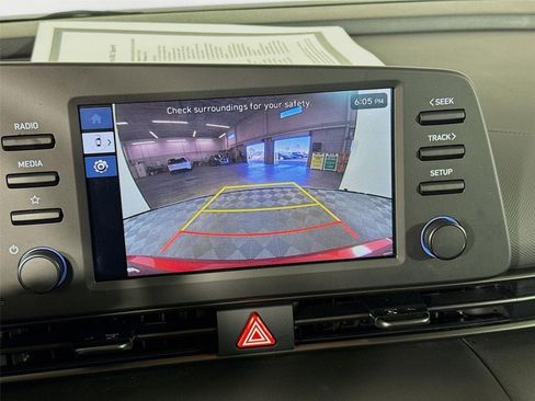 Certified 2025 Hyundai Elantra Sport FWD image 15