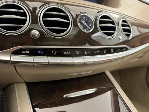 Used 2019 Mercedes-Benz S 560 4MATIC Sedan image 49