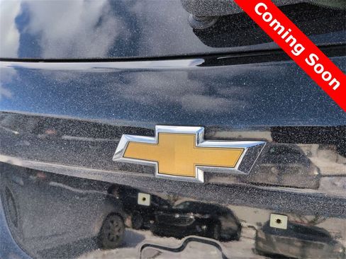 Used 2020 Chevrolet Equinox LT w/ LPO, Floor Liner Package image 11