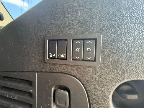 Used 2015 GMC Yukon SLT w/ HD Trailering Package image 30