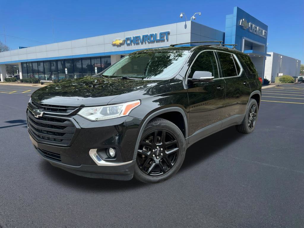 Used 2019 Chevrolet Traverse LT w/ LPO, Blackout Package FWD image 2