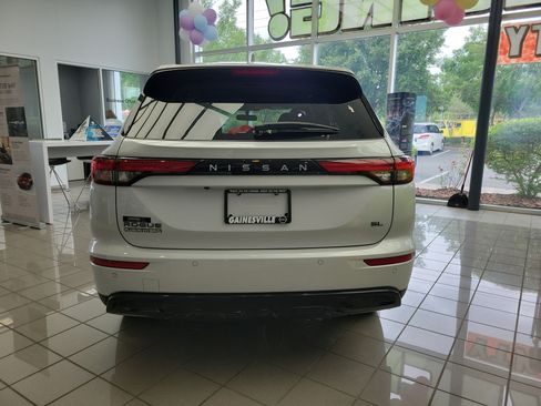 New 2026 Nissan Rogue SL AWD/4WD image 8