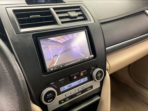Used 2012 Toyota Camry LE FWD image 27