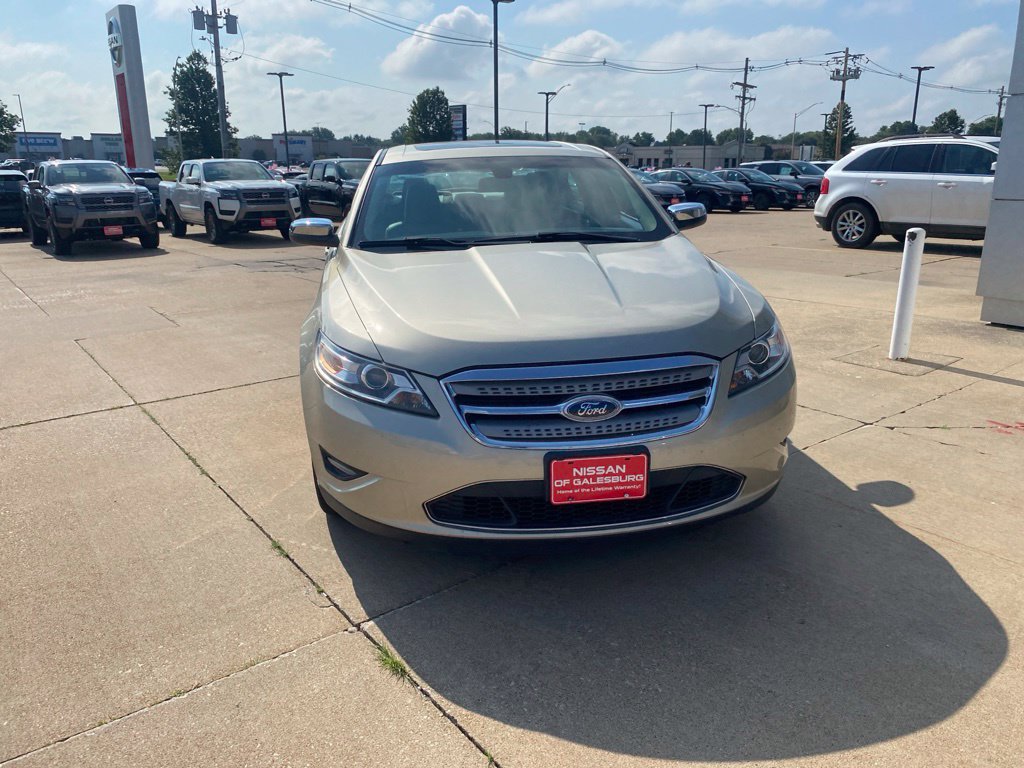 Used 2010 Ford Taurus Limited FWD image 6