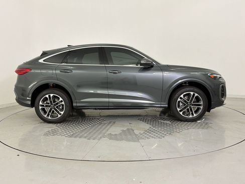New 2026 Audi Q5 Premium AWD/4WD image 8