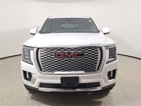 Used 2024 GMC Yukon XL Denali image 3