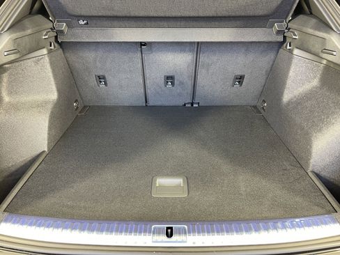 New 2025 Audi Q3 2.0T Premium image 37