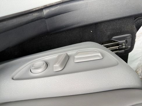 Certified 2021 Toyota Highlander XLE AWD/4WD image 14