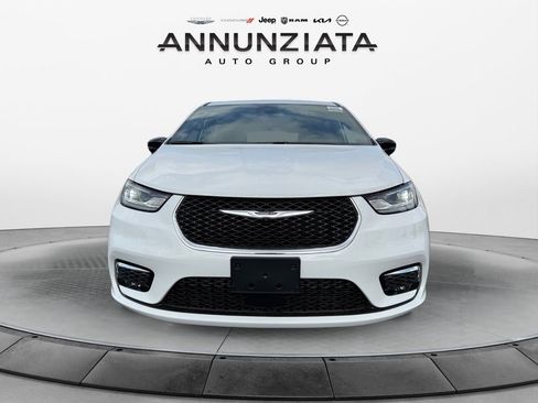 New 2026 Chrysler Pacifica Select image 8