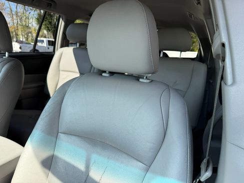 Used 2013 Toyota Highlander Plus image 27