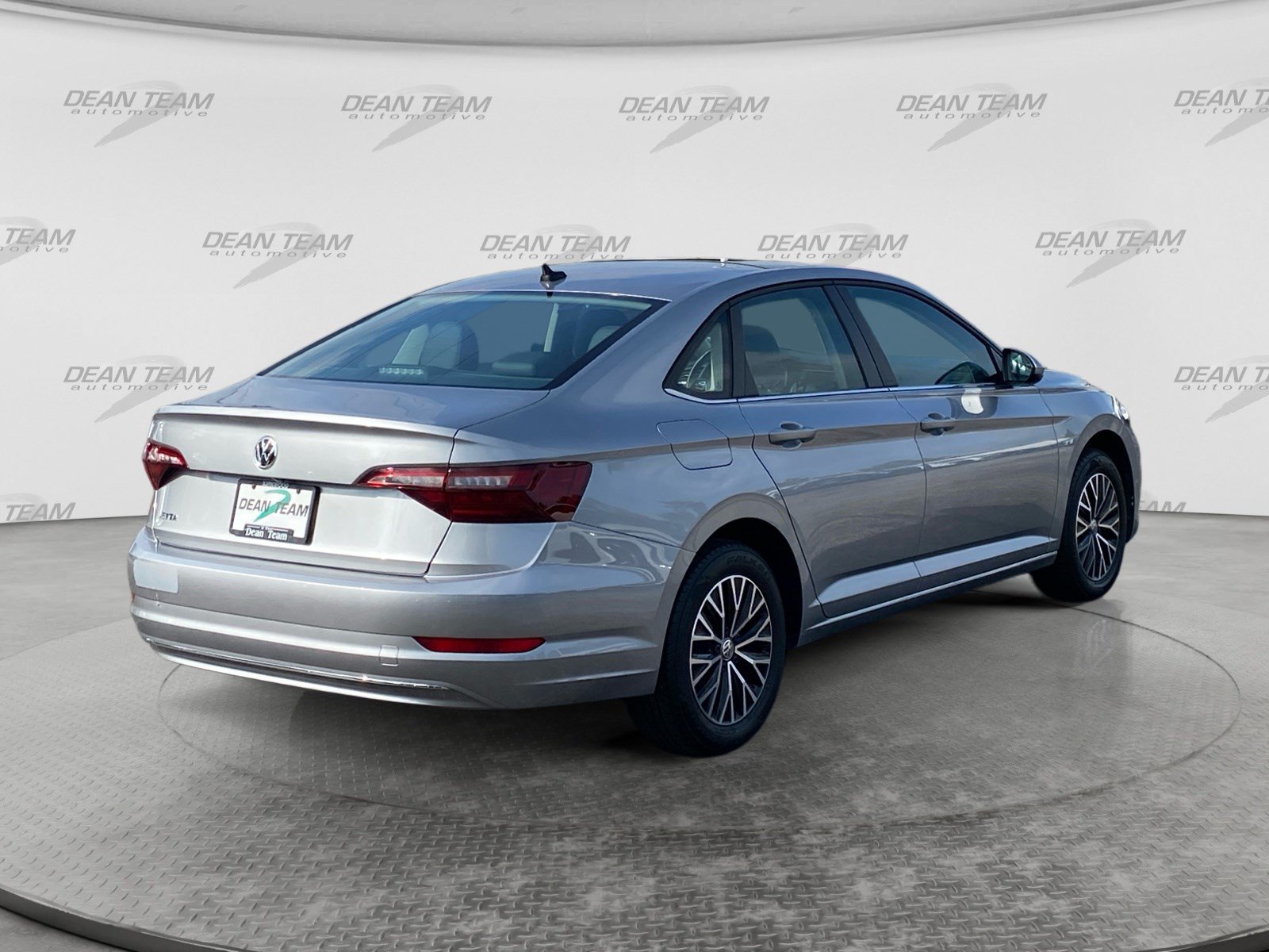 Used 2021 Volkswagen Jetta SE w/ SE Cold Weather Package FWD image 8