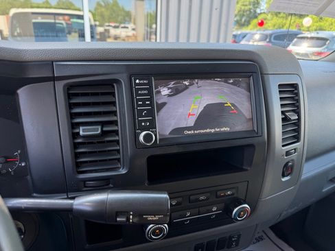 Used 2020 Nissan NV 2500 SV image 17