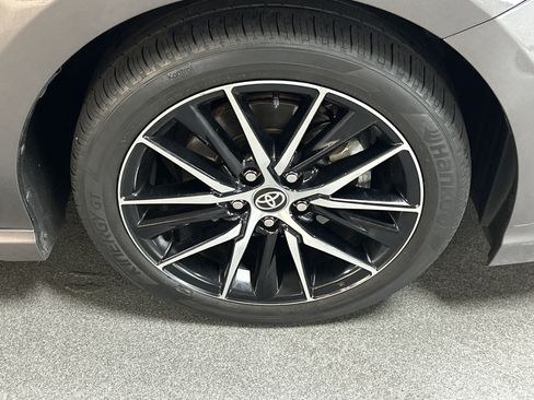 Used 2024 Toyota Camry SE w/ Cold Weather Package FWD image 13