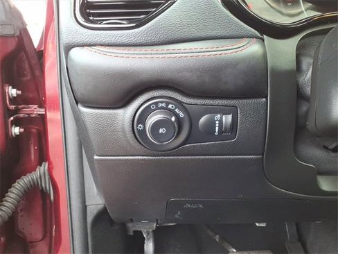 Certified 2023 Dodge Durango GT image 19