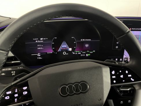 Used 2025 Audi Q6 e-tron Premium Plus w/ Premium Plus image 14