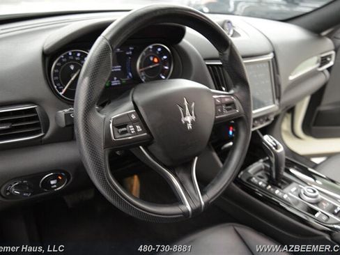Used 2022 Maserati Levante Modena AWD/4WD image 28